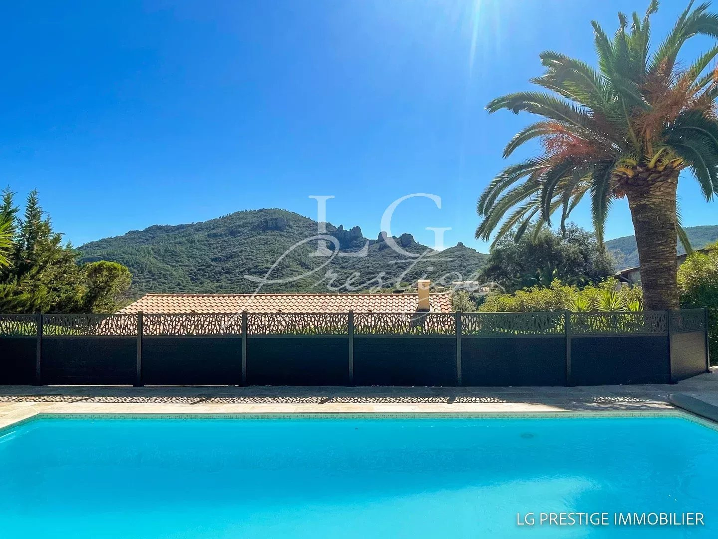 Luxury house for sale in Fréjus