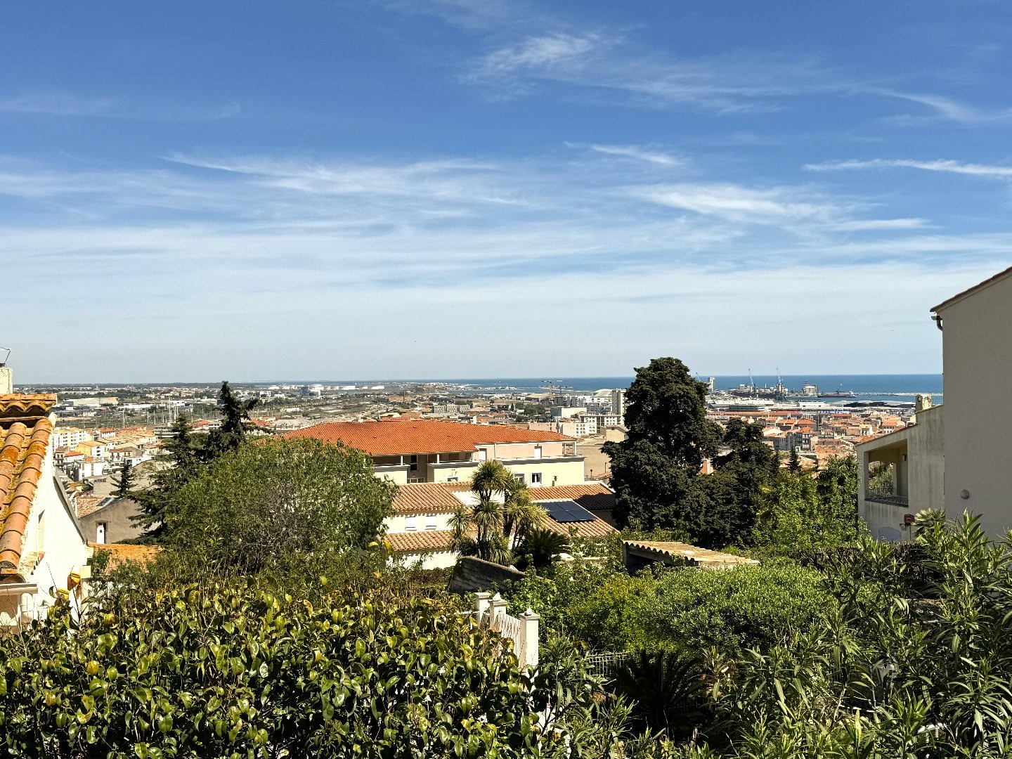 Maison de luxe à vendre dans le quartier Les Pierres Blanches