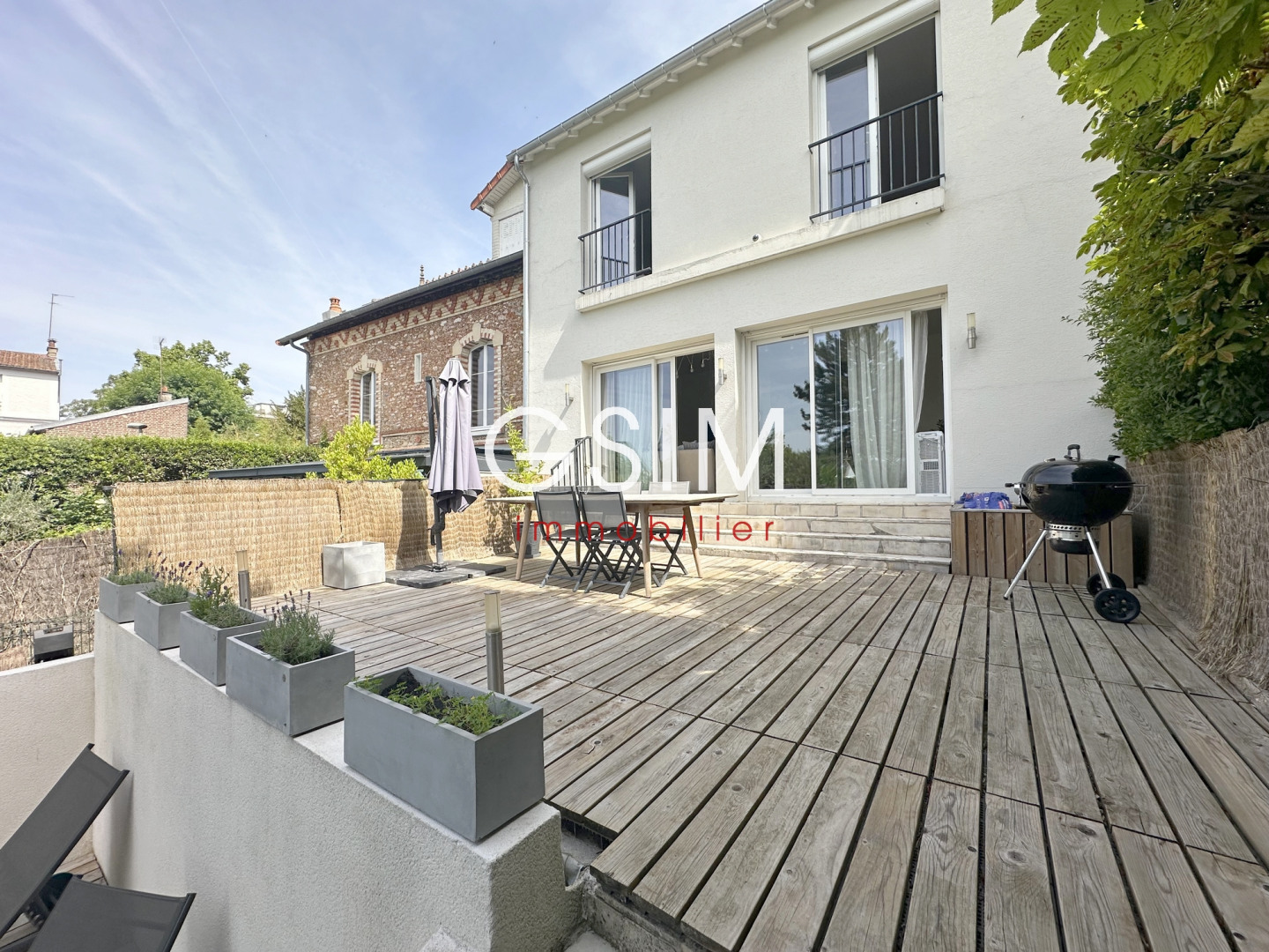 Maison de luxe à louer à Sèvres