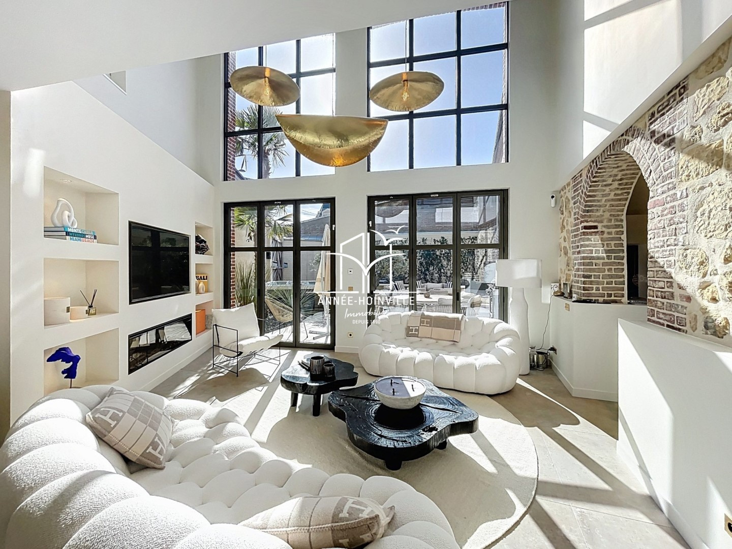 Luxury villa for sale in Trouville-sur-Mer