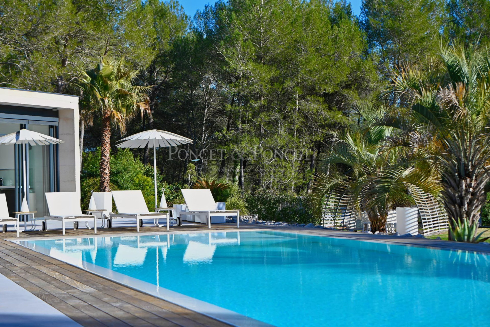 Annonce : vente maison de luxe Est Nord Est et Sud Est - 5 chambres - 9 ...