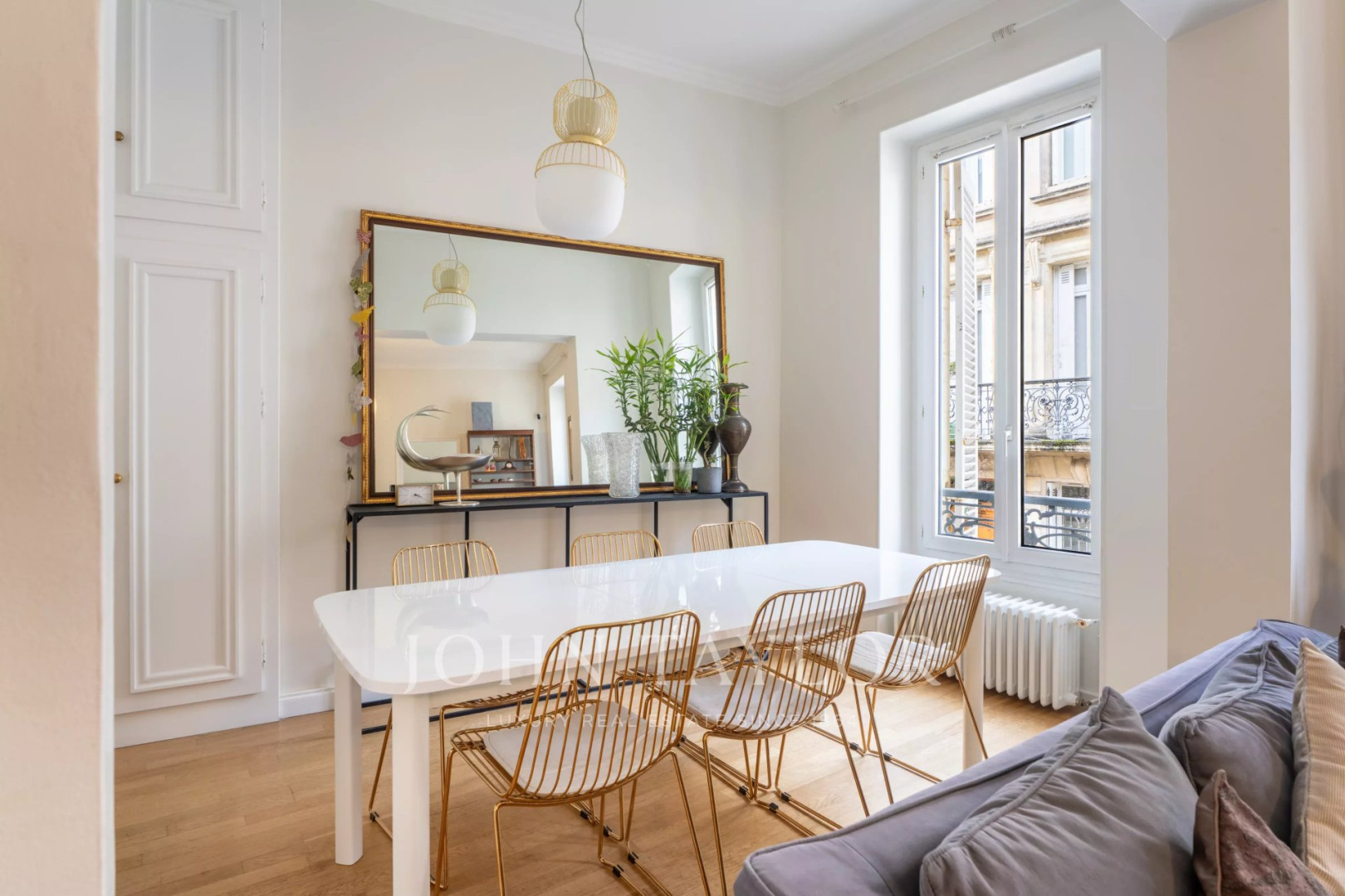 Appartement de luxe à vendre dans le quartier Hôtel de Ville-Quinconce-Saint Seurin-Fondaudège