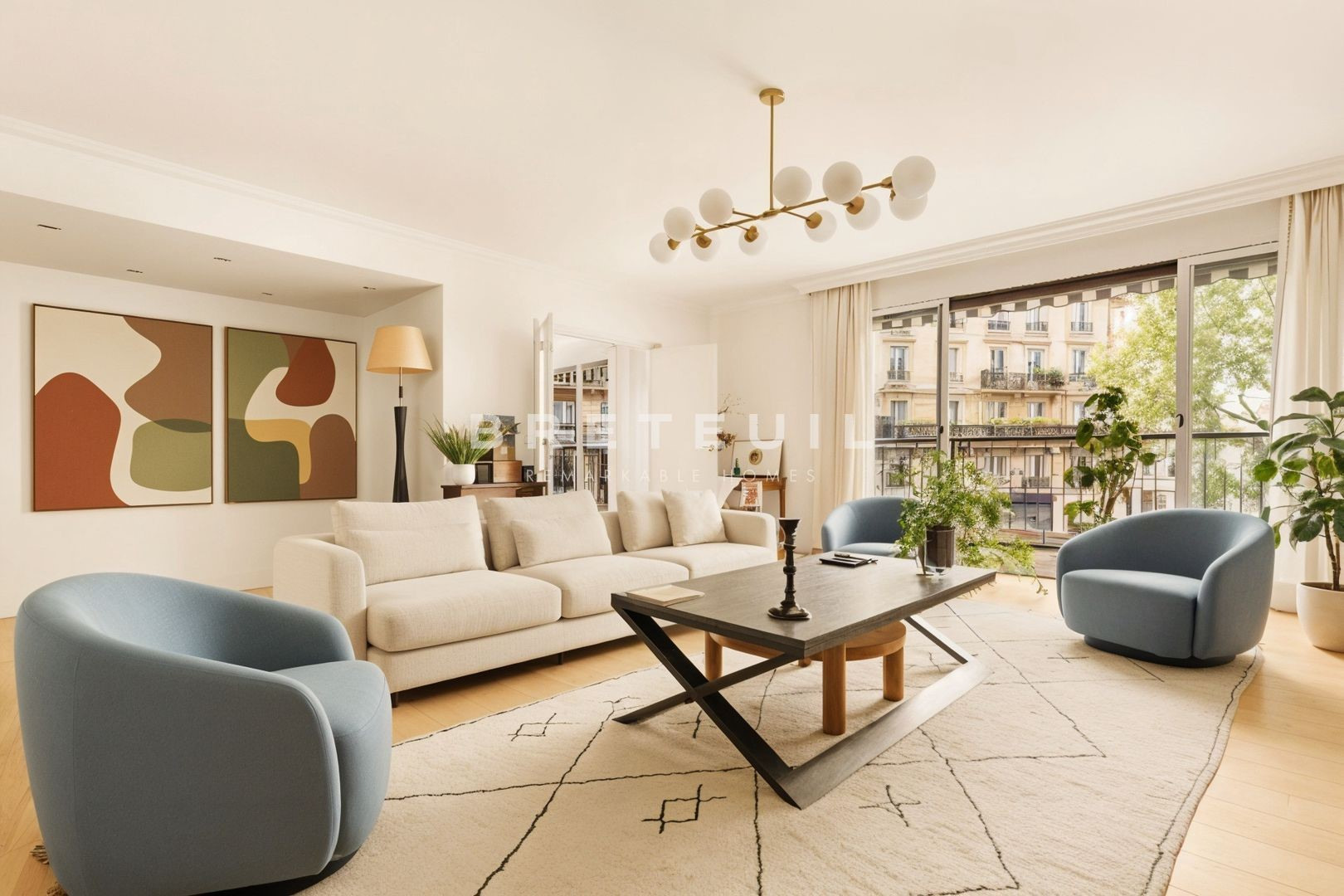Luxury apartments / penthouses for sale in Paris 16ème