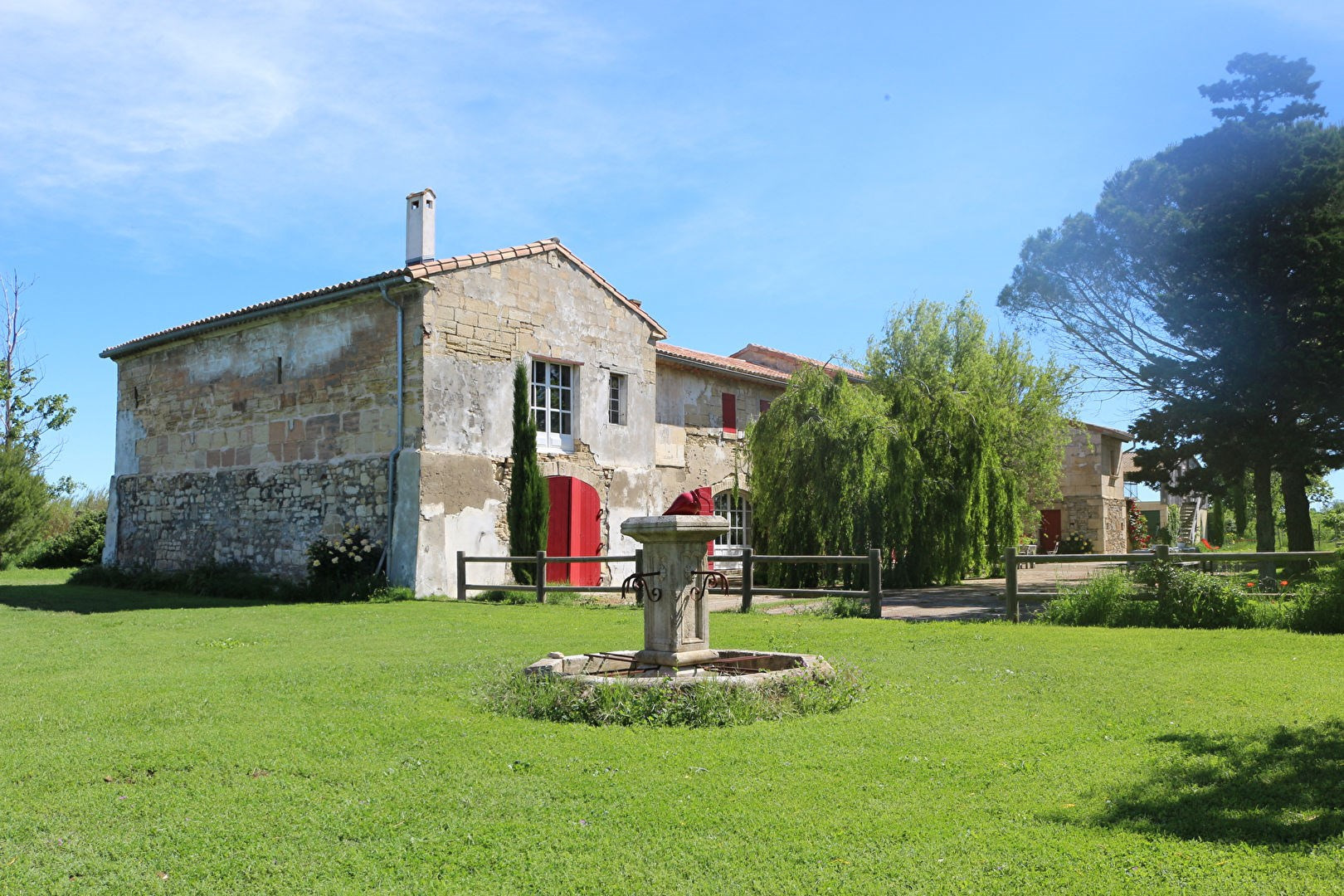 Mas A Vendre A Arles 1 100 000 12 Pieces 500 M Belles
