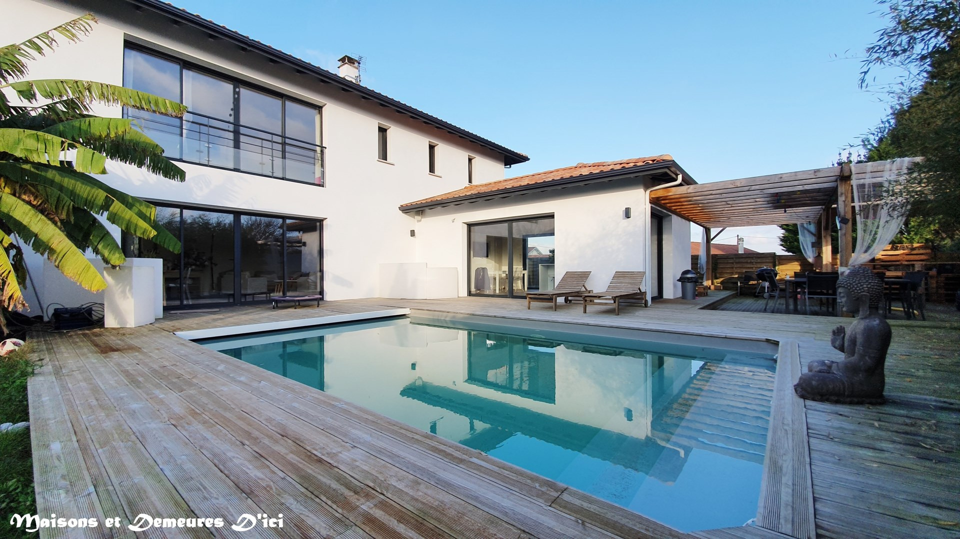 Villa A Vendre A Anglet 1 470 000 6 Pieces 208 M Belles