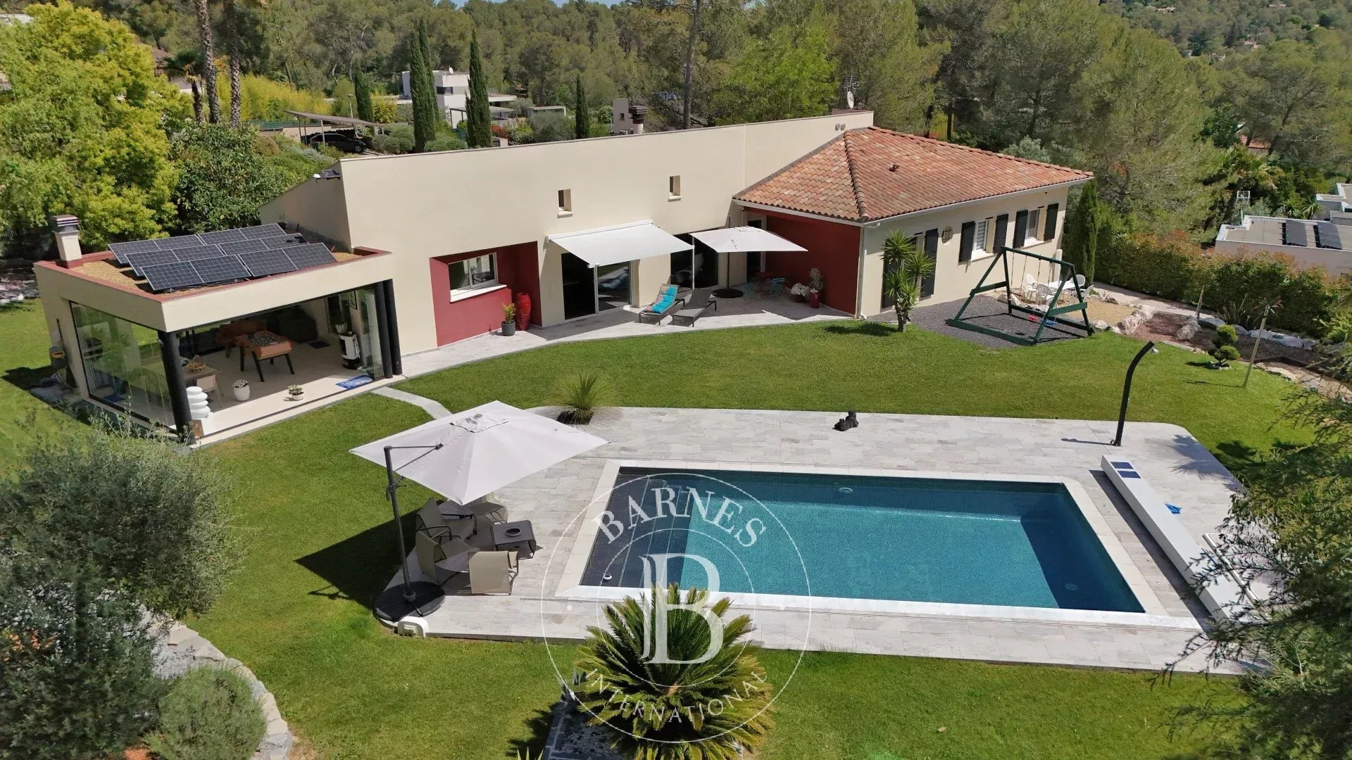 Luxury house for sale in the district Est Nord Est et Sud Est