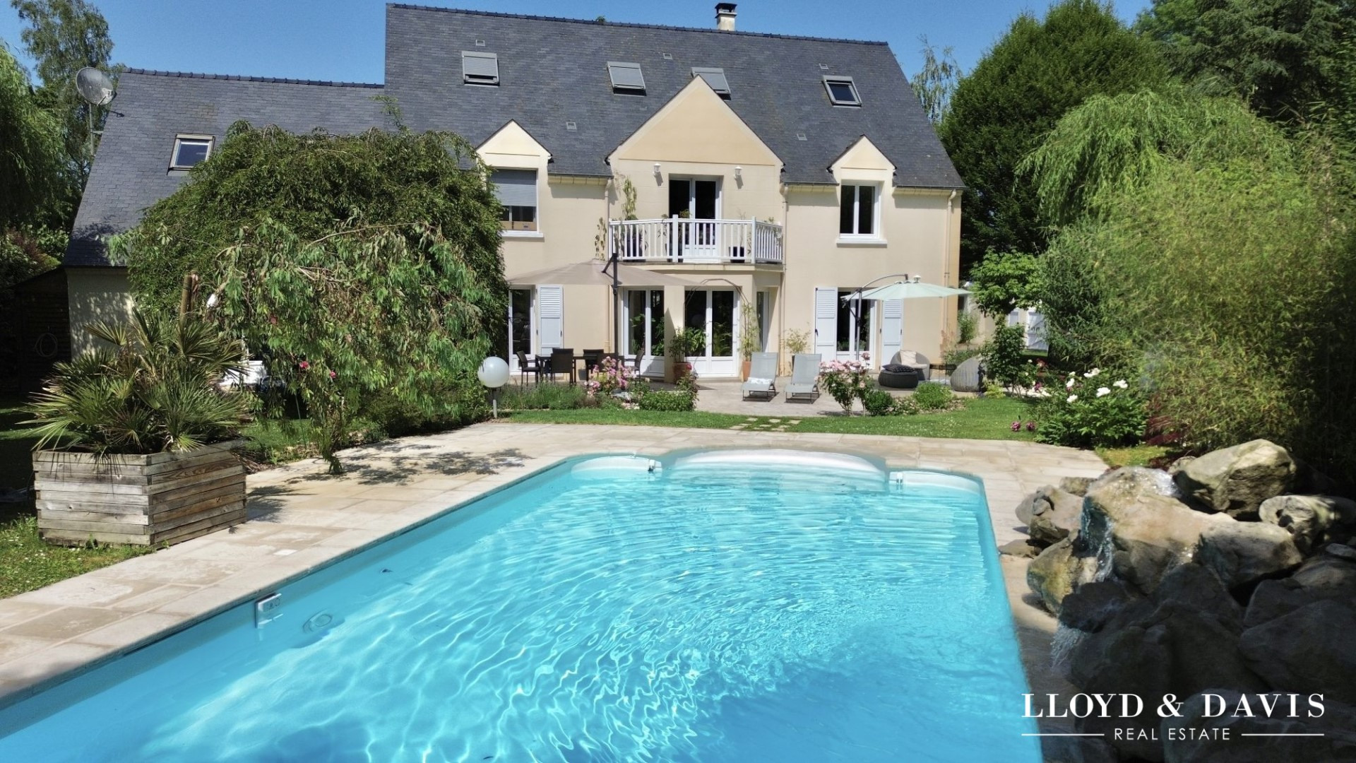 Maison de luxe à vendre à Pierrefonds