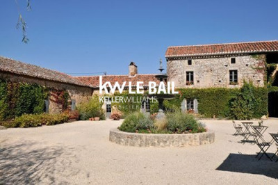 Maison 15 pièces 884 m² · à Puy-l'Évêque · 884 m² · 1 295 000 €