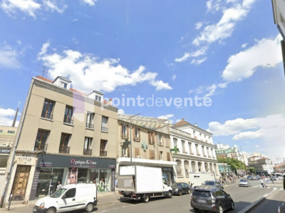 Local commercial 261 m² 