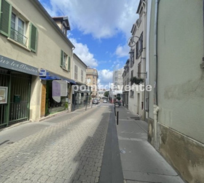 Location Local commercial de 59 m² Châtillon Béranger-Savoie