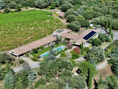 Propriété Viticole moderne AOP et BIO 7 ha de type « hobby viney