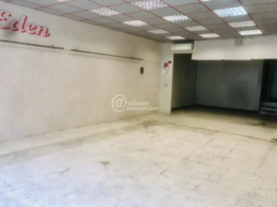 Local commercial 110 m² 