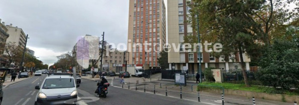 Location Local commercial de 52 m² Aubervilliers Centre Ville