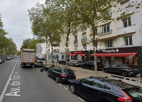 Location Local commercial de 84 m² Paris 7ème