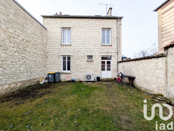 Vente maison 4 pièces Crépy - maison Maison traditionnelle F4/T4/4 ...