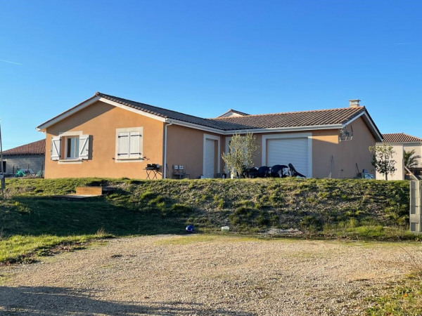 Vente maison 4 pièces Léguillac-de-l'Auche - maison F4/T4/4 pièces 105 ...