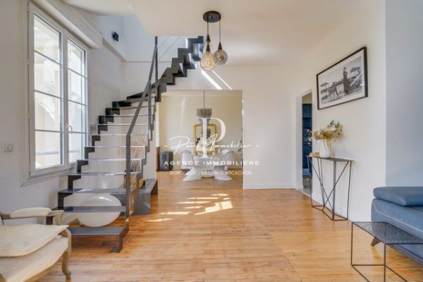 Maison traditionnelle à vendre dans le quartier Ausone-Les Ecus