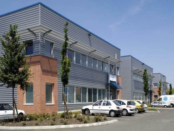 Location Local d'activités de 5452 m² Le Blanc-Mesnil Abbé Niort-Jean Moulin