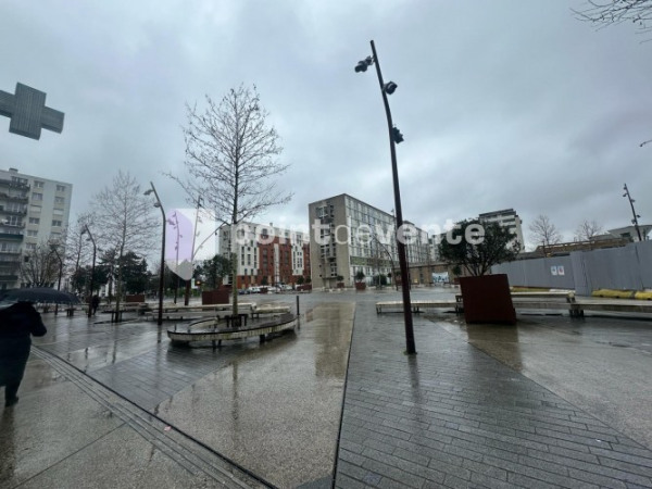 Location Local commercial de 205 m² Garges-lès-Gonesse Centre Ville