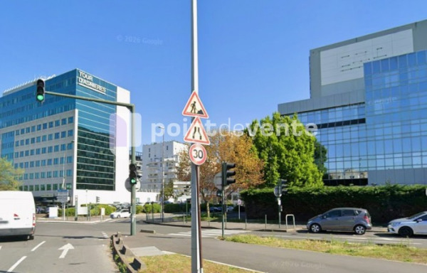 Location Local commercial de 174 m² Asnières-sur-Seine Centre-Voltaire