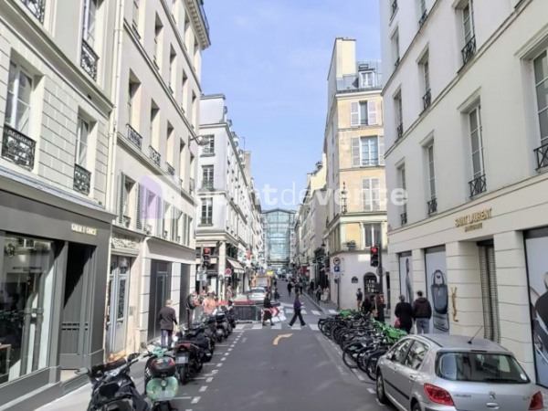 Location Local commercial Paris 1er