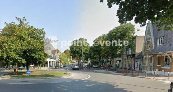 Location Local commercial de 282 m² Gournay-sur-Marne Guy Mocquet-Jean Mermoz