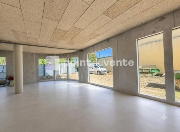 Location Local commercial de 90 m² Le Plessis-Trévise Le Centre