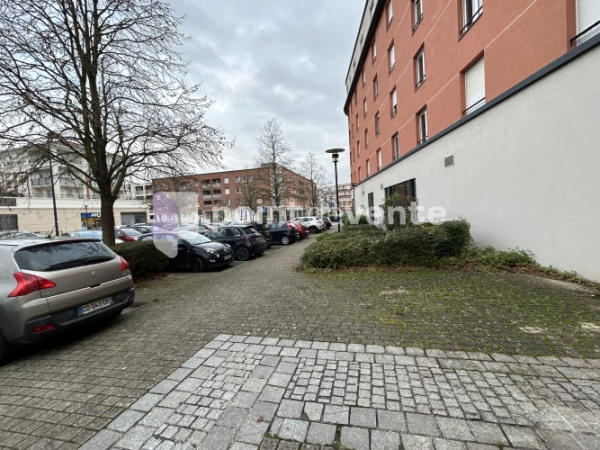 Location Local commercial de 110 m² Élancourt Le Village