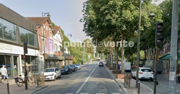 Location Local commercial de 282 m² Gournay-sur-Marne Guy Mocquet-Jean Mermoz