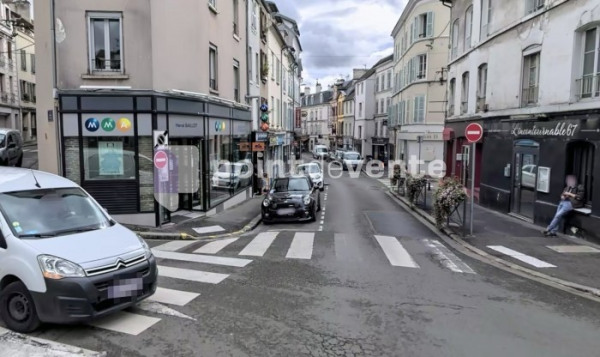 Location Local commercial de 100 m² Meulan-en-Yvelines Annonciades