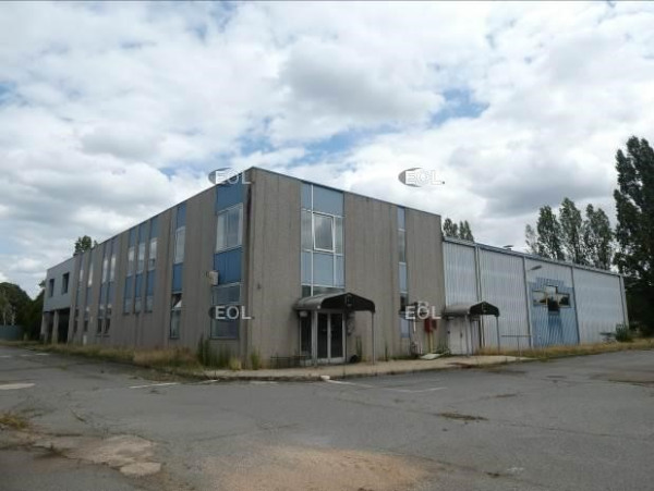 Location Local d'activités de 2000 m² Les Mureaux Bords de Seine-Nouvelle France