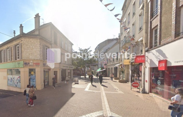 Location Local commercial de 123 m² Melun Centre