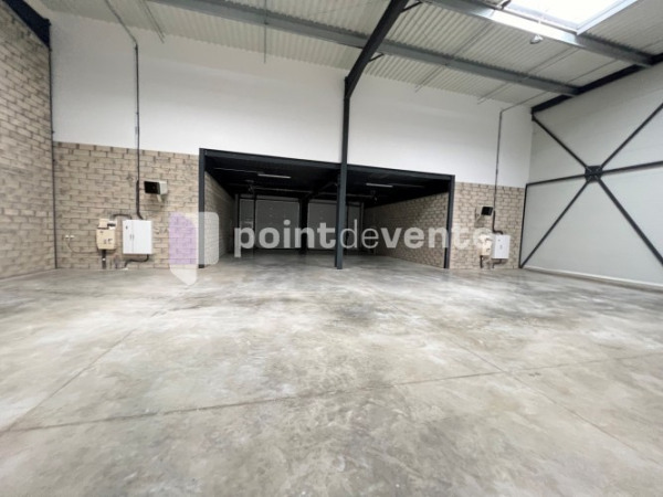 Location Local commercial de 418 m² Montmagny Levriers-Gare
