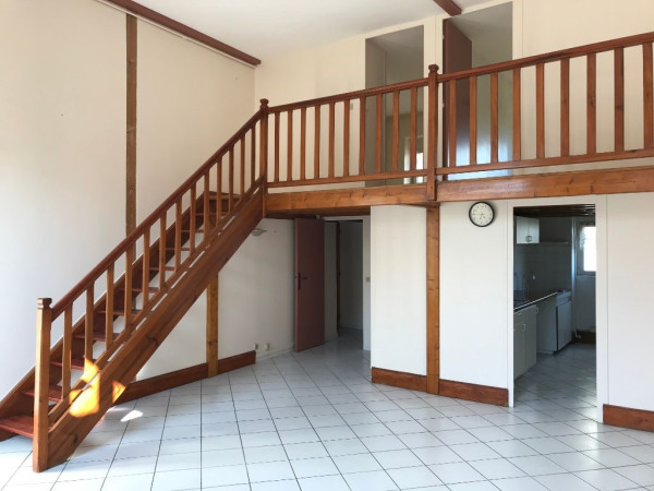 Location Appartement 3 pièces Caluire-et-Cuire - Appartement F3/T3/3