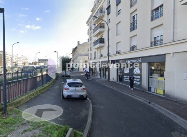 Location Local commercial de 64 m² Franconville Hôtel de Ville-Bel Air