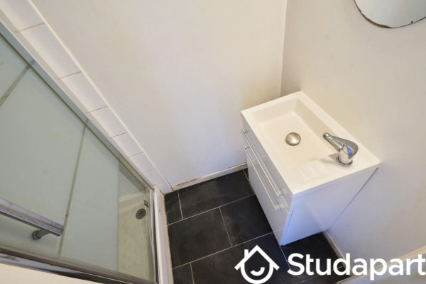 Location Studio Roubaix - Appartement Chambre de service F1/T1/1 pièce ...