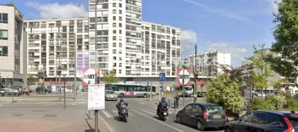 Location Local commercial de 111 m² Châtillon Béranger-Savoie