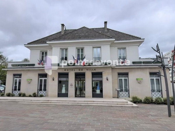 Location Local commercial de 450 m² Montmagny Levriers-Gare