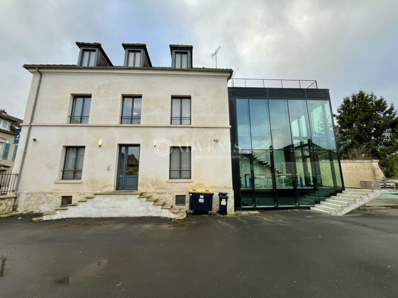 Location Bureau de 276,57 m² L'Isle-Adam Le Haut de l'Isle-Adam