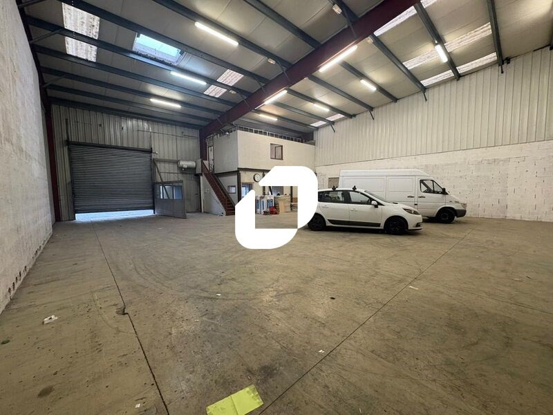 Location Local d'activités / Entrepôt Les Mureaux