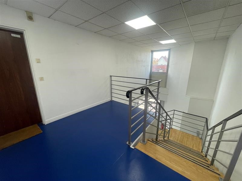 Location Bureau La Courneuve (93) Waldeck Cachin de 100 m² dispo immédiate