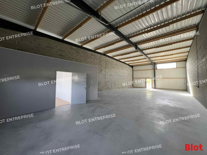 Location Local d'activités / Entrepôt Iffendic