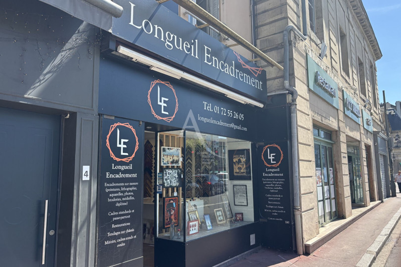 Location Boutique de 95 m² Maisons-Laffitte Marine