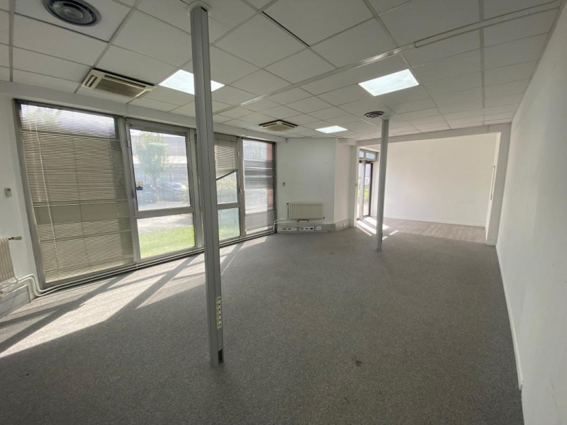 Location Bureau La Courneuve (93) Waldeck Cachin de 175 m² dispo immédiate