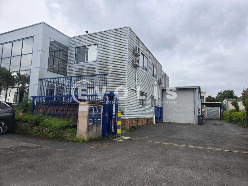 Location Local d'activités de 280 m² Épinay-sous-Sénart Forêt