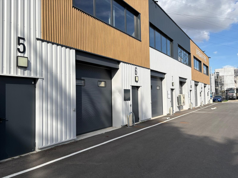 Location Local d'activités de 330 m² Neuilly-Plaisance Plateau