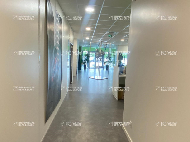 Location Local d'activités / Entrepôt Heyrieux