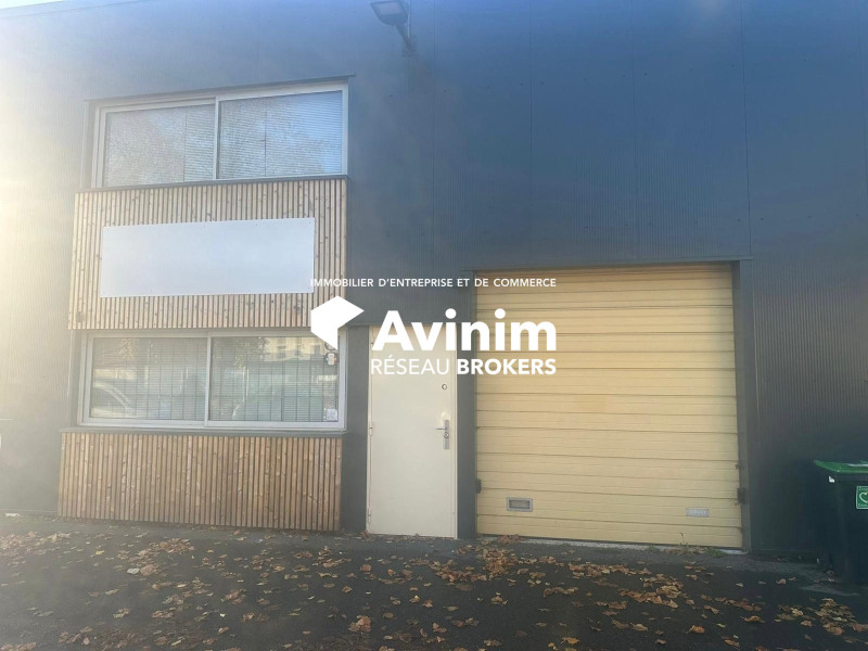 Location Entrepôt de 128 m² Eaubonne
