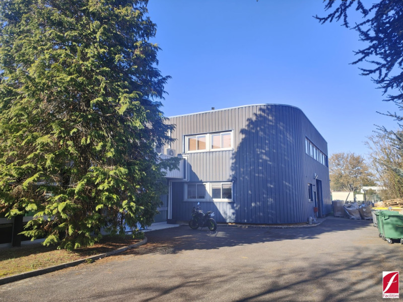 Location Bureau de 294 m² Saint-Fargeau-Ponthierry