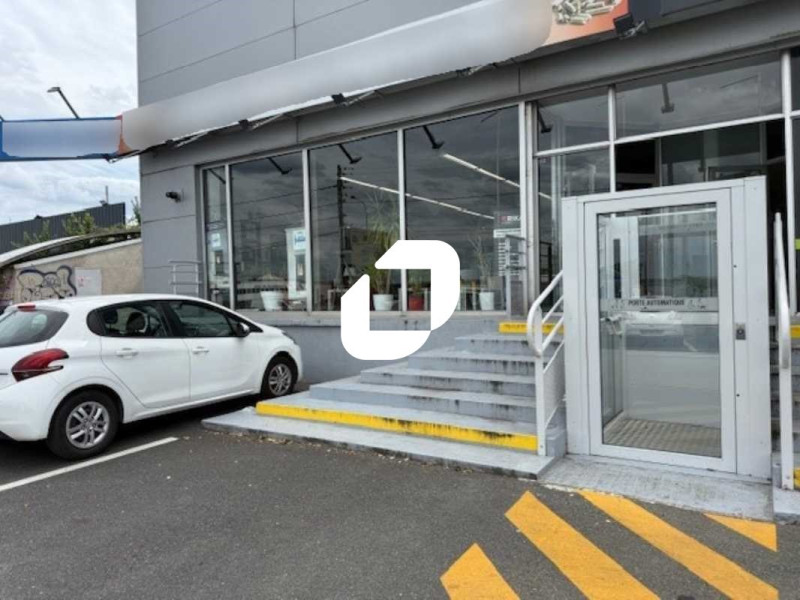 Location Local commercial de 270 m² Pierrelaye Route Nationale